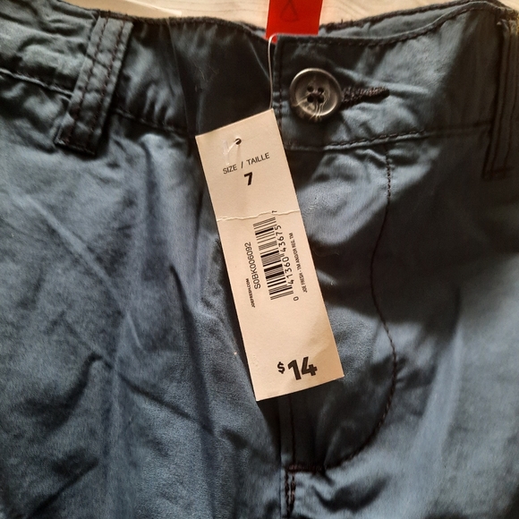 BNWT Joe Fresh kids shorts sz 7 tan & navy blue - Picture 6 of 8